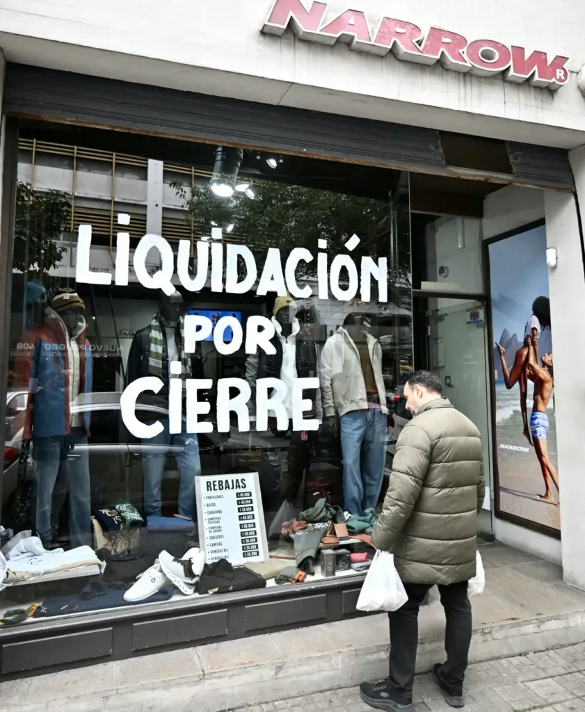 El SEC advierte que el endeudamiento golpea a los empleados de comercio
